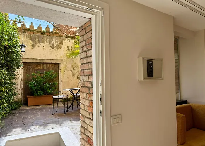 Avogaria 5 Rooms Venezia